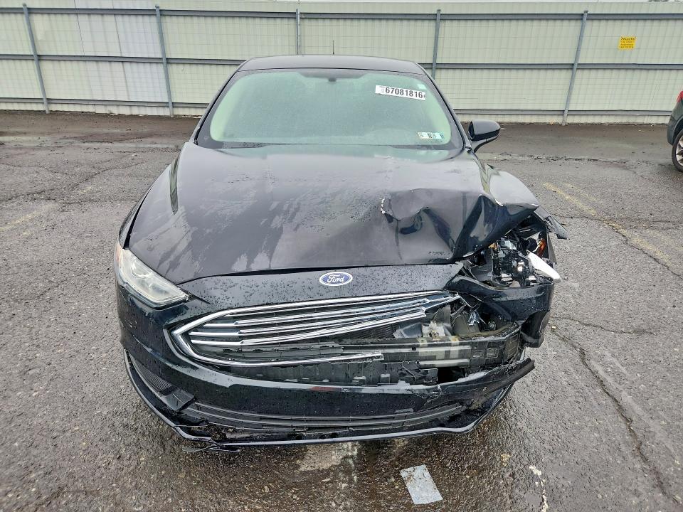 67081816 :رقم المزاد ، 3FA6P0HD2JR283148 vin ، 2018 Ford Fusion مزاد بيع