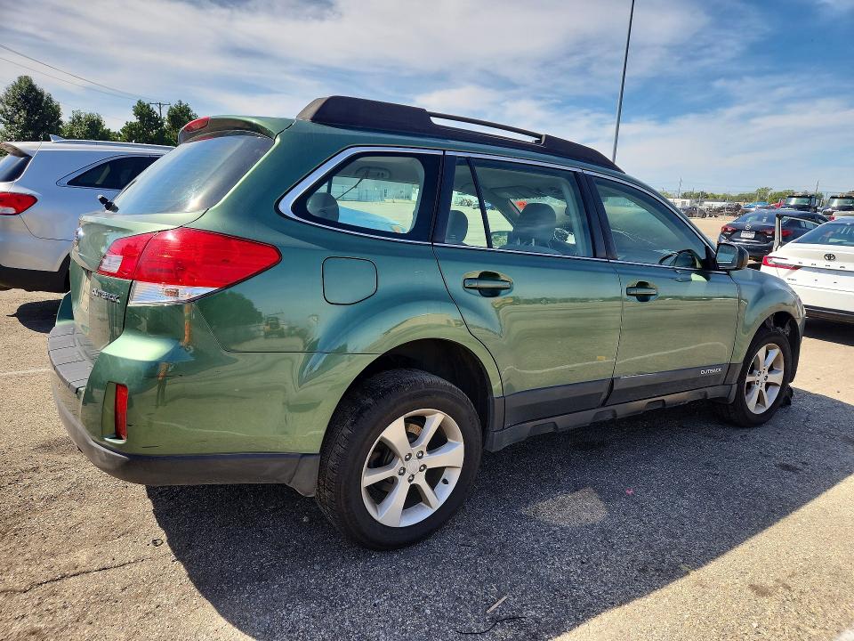 68932236 :رقم المزاد ، 4S4BRCAC1E3303010 vin ، 2014 Subaru Outback مزاد بيع