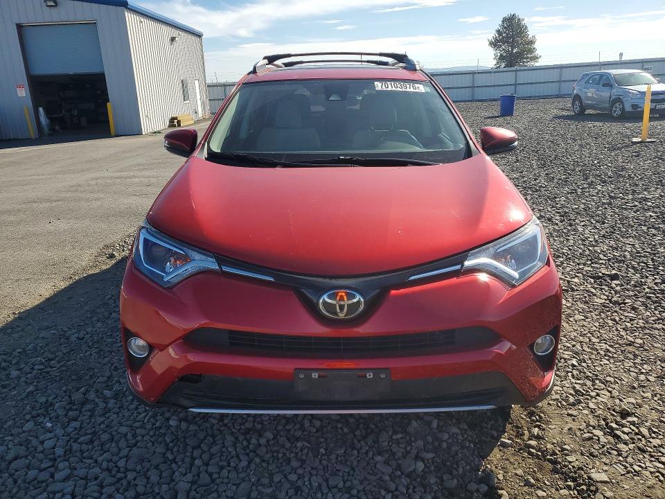 70103976 :رقم المزاد ، 2T3RFREV2HW678982 vin ، 2017 Toyota Rav4 مزاد بيع