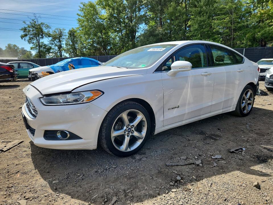 Продаж на аукціоні авто 2013 Ford Fusion, vin: 3FA6P0LU4DR266105, номер лоту: 70628196