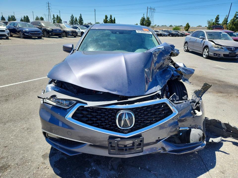 Продажа на аукционе авто 2018 Acura Tlx, vin: 19UUB2F77JA002854, номер лота: 67209576
