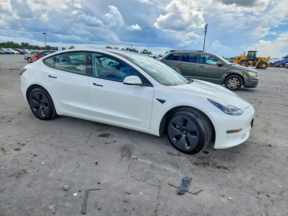 Продажа на аукционе авто 2021 Tesla Model 3, vin: 5YJ3E1EB4MF988387, номер лота: 68840386