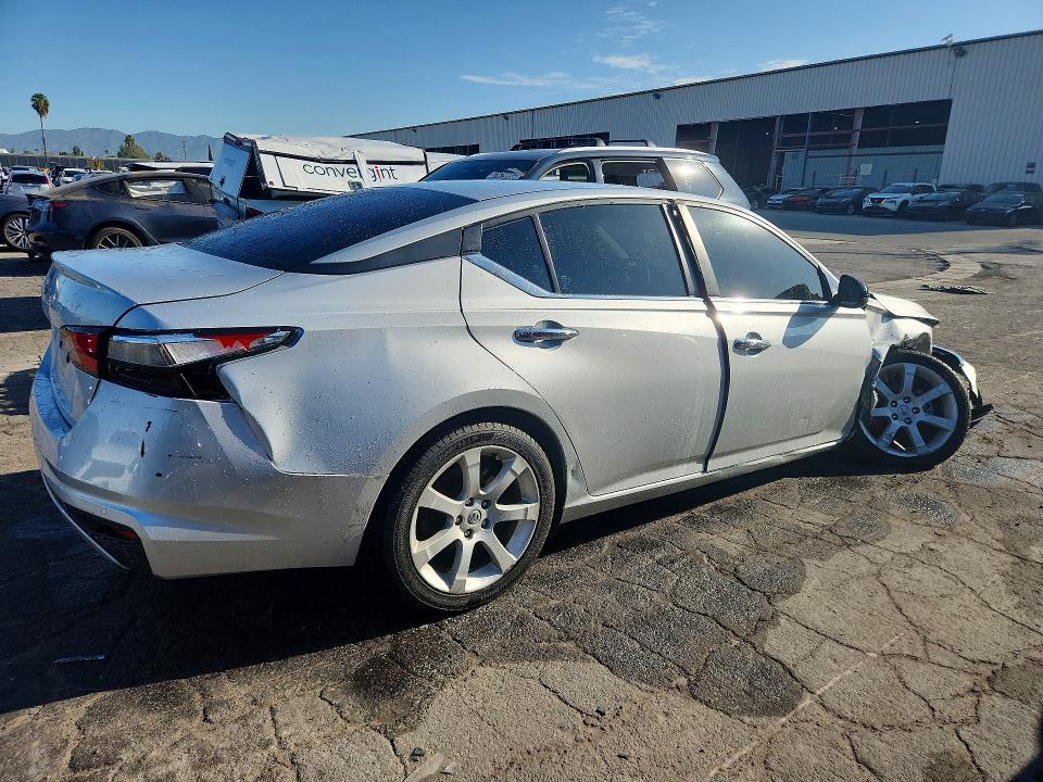 67837476 :رقم المزاد ، 1N4BL4BV9PN371919 vin ، 2023 Nissan Altima مزاد بيع