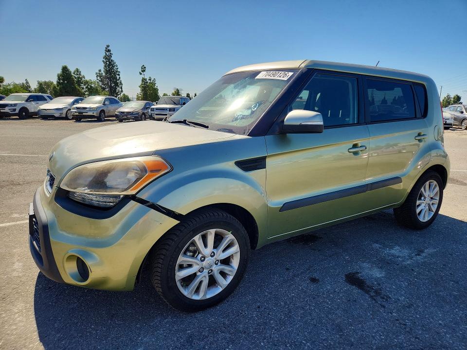 2013 Kia Soul მანქანა იყიდება აუქციონზე, vin: KNDJT2A6XD7559983, აუქციონის ნომერი: 70490126