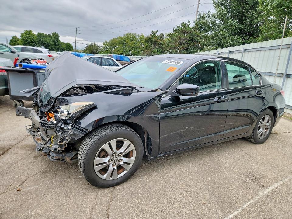 70269566 :رقم المزاد ، 1HGCP2F61CA131860 vin ، 2012 Honda Accord مزاد بيع