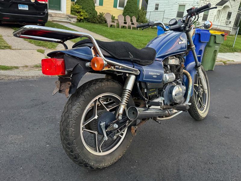 70403006 :رقم المزاد ، PC0551GM401657 vin ، 1986 Honda Nighthawk مزاد بيع