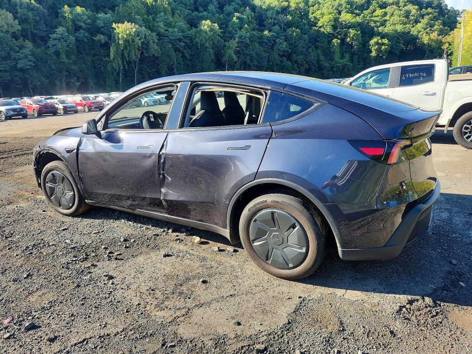 2026 Tesla Model Y მანქანა იყიდება აუქციონზე, vin: 7SAYGDED2TA592346, აუქციონის ნომერი: 69905936