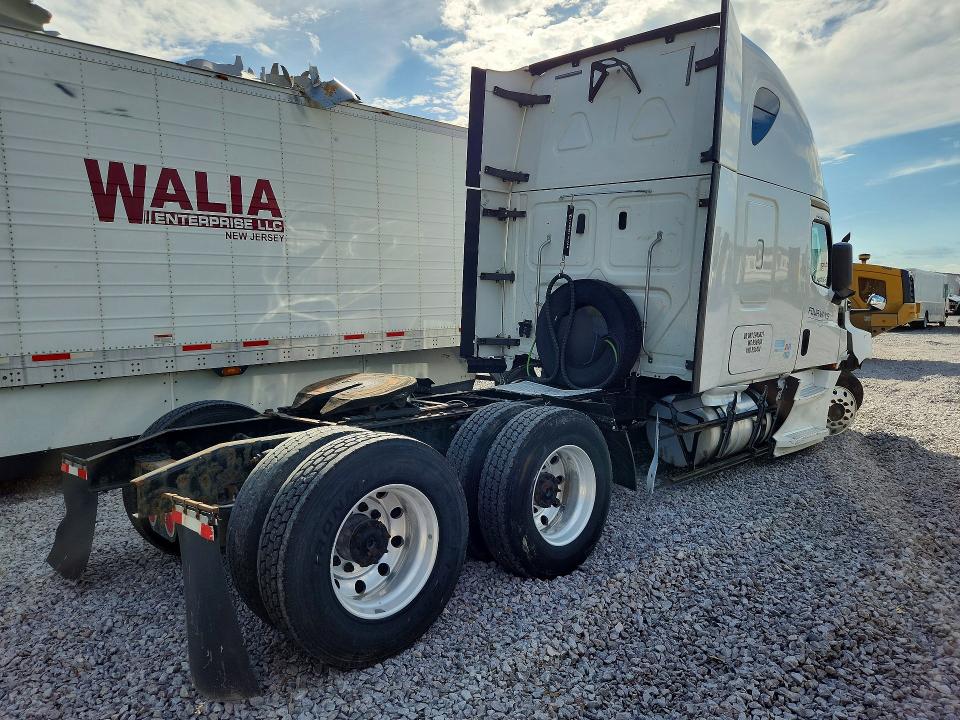 67661606 :رقم المزاد ، 3AKJHHDR2KSKB6124 vin ، 2019 Freightliner Cascadia 126 مزاد بيع