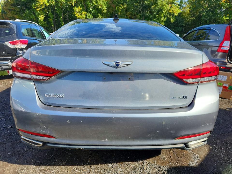 Продаж на аукціоні авто 2015 Hyundai Genesis, vin: KMHGN4JE4FU081728, номер лоту: 70504406