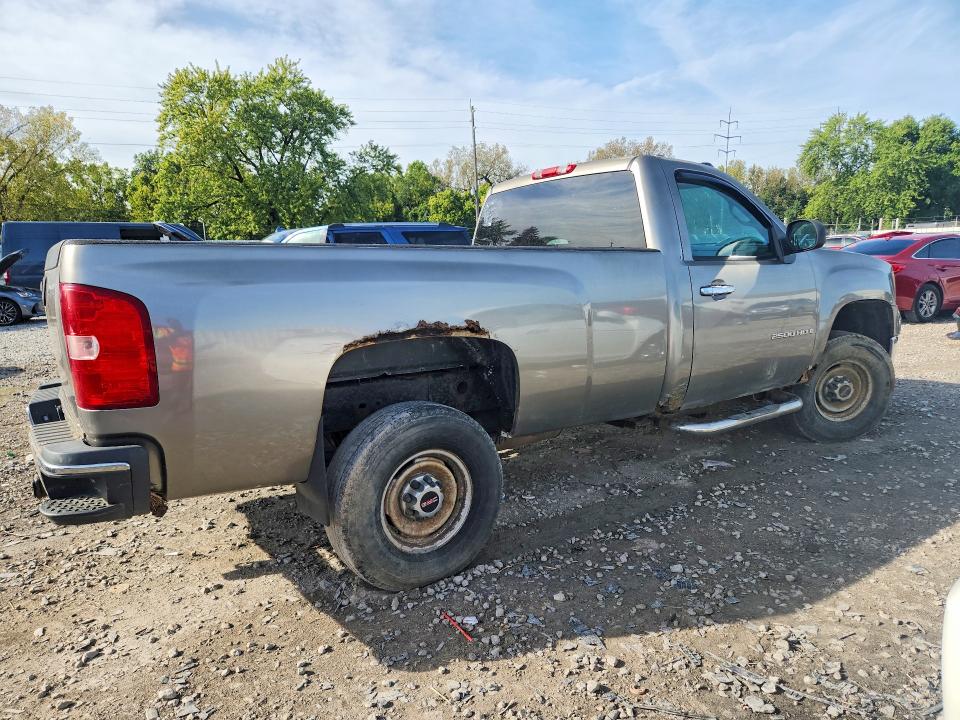 68537826 :رقم المزاد ، 1GTHK24KX8E128278 vin ، 2008 Gmc Sierra مزاد بيع