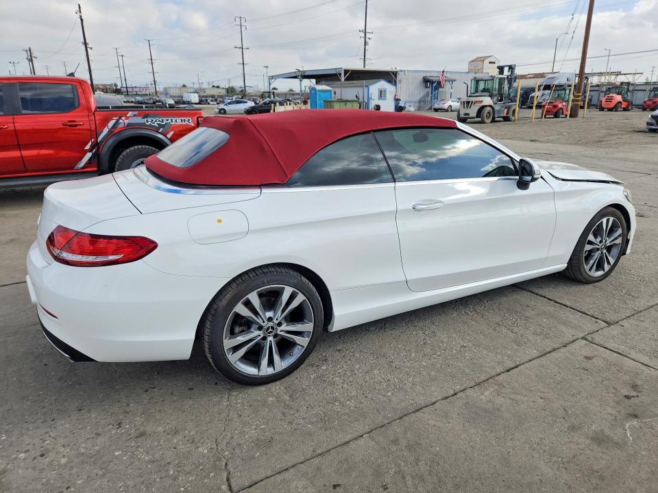 69803076 :رقم المزاد ، WDDWK4JB0JF669157 vin ، 2018 Mercedes-benz C مزاد بيع