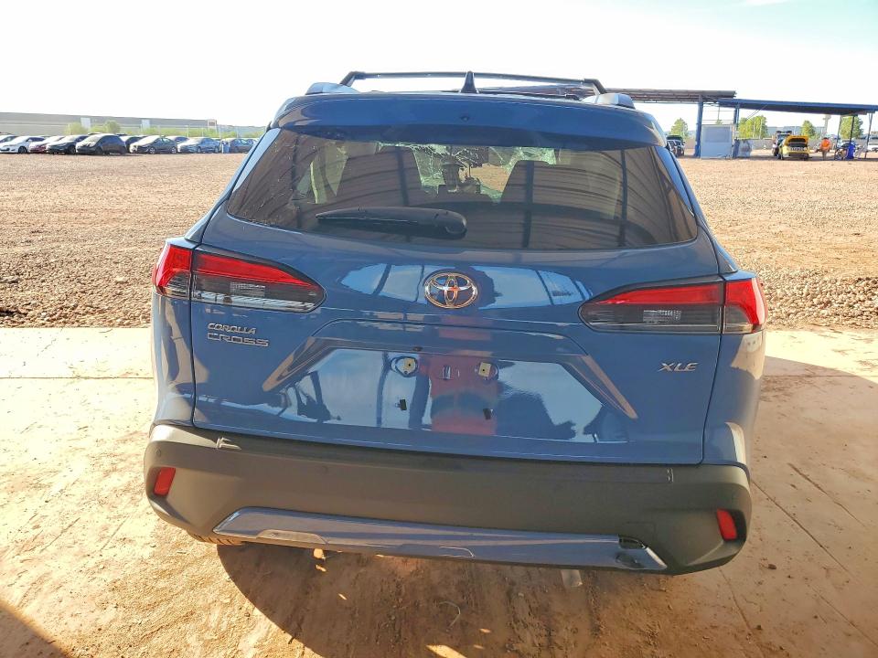 2026 Toyota Corolla Cross მანქანა იყიდება აუქციონზე, vin: 7MUDAAAG8TV217626, აუქციონის ნომერი: 67712956