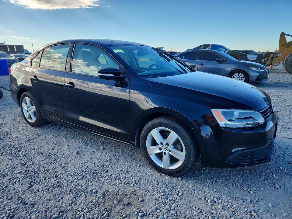 67553726 :رقم المزاد ، 3VWLL7AJ1BM059155 vin ، 2011 Volkswagen Jetta مزاد بيع
