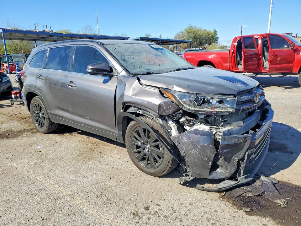 Aukcja sprzedaży 2019 Toyota Highlander, vin: 5TDKZRFHXKS569583, numer aukcji: 67637406