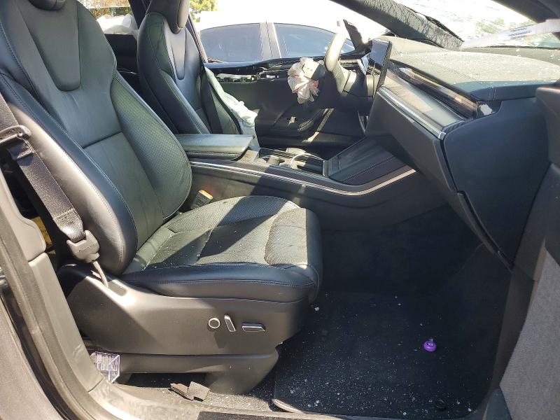 Продажа на аукционе авто 2022 Tesla Model X, vin: 7SAXCBE67NF330079, номер лота: 68294176