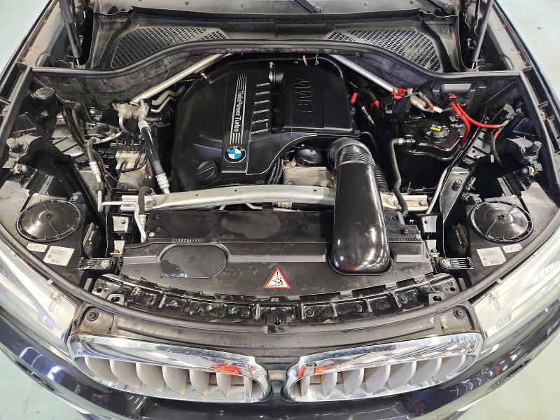 70883916 :رقم المزاد ، 5UXKR0C5XF0P00475 vin ، 2015 Bmw X5 مزاد بيع