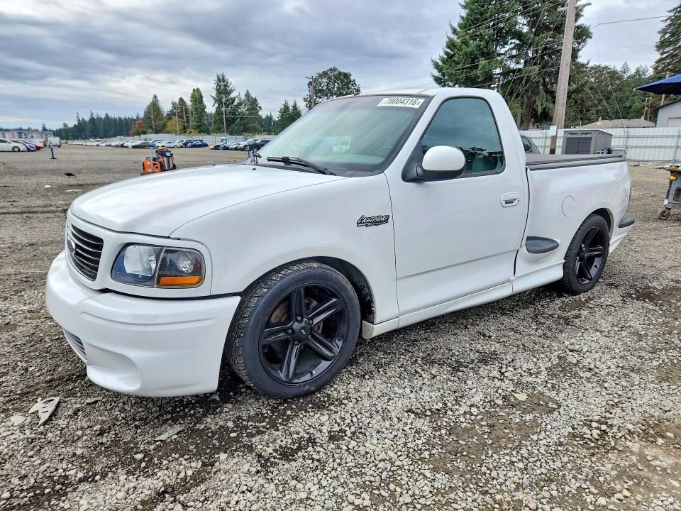 70004316 :رقم المزاد ، 2FTRF07353CA82925 vin ، 2003 Ford F150 مزاد بيع