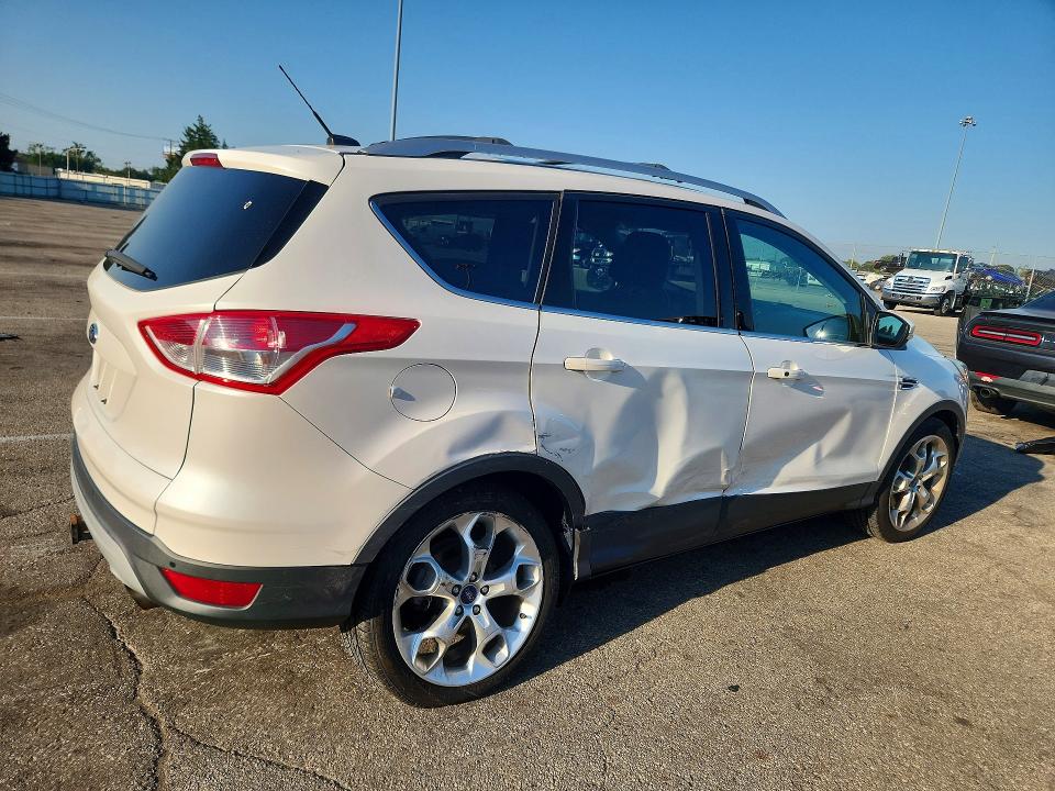 2013 Ford Escape მანქანა იყიდება აუქციონზე, vin: 1FMCU9J95DUA04462, აუქციონის ნომერი: 67462936
