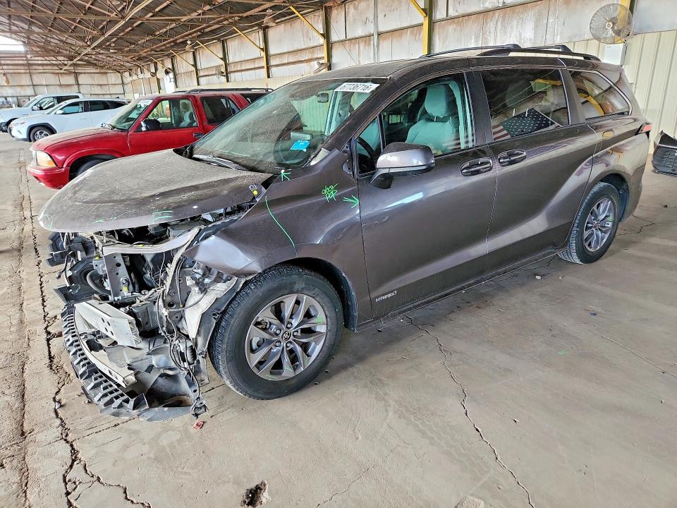 Продаж на аукціоні авто 2021 Toyota Sienna, vin: 5TDKRKEC2MS053637, номер лоту: 67736716