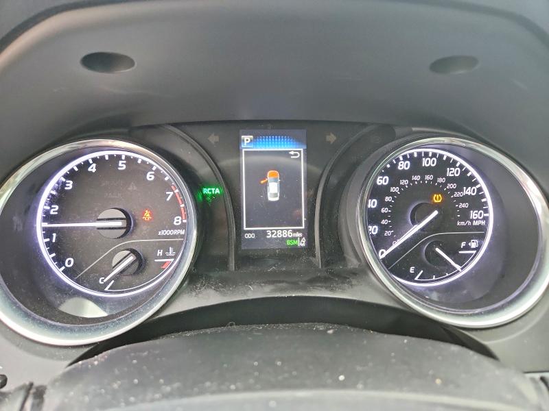 70222756 :رقم المزاد ، 4T1M11AK1LU365901 vin ، 2020 Toyota Camry مزاد بيع