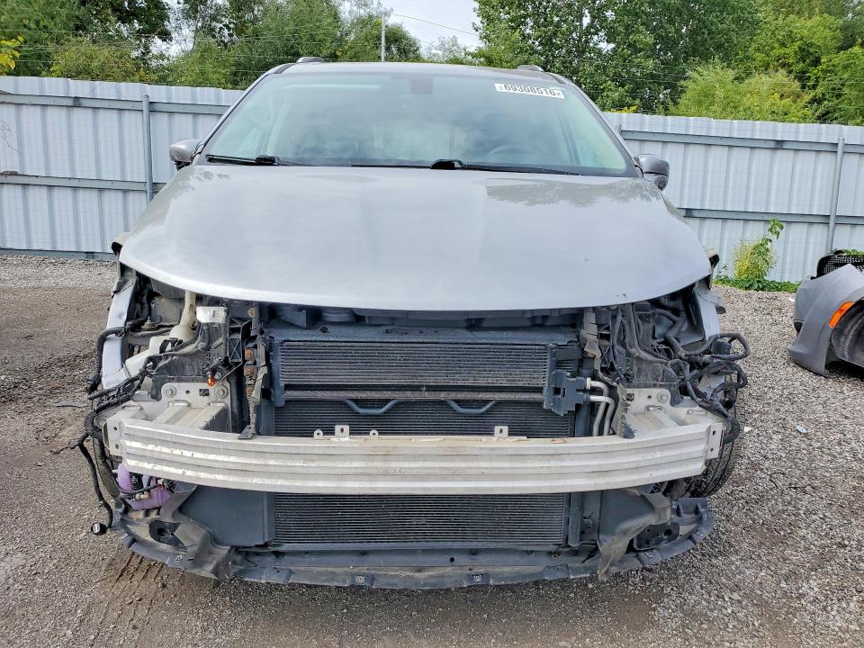 Продаж на аукціоні авто 2018 Chrysler Pacifica, vin: 2C4RC1EG5JR268835, номер лоту: 69308516