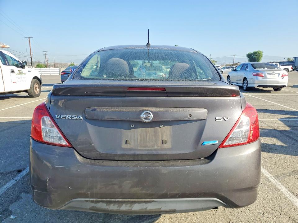 2015 Nissan Versa მანქანა იყიდება აუქციონზე, vin: 3N1CN7AP3FL841618, აუქციონის ნომერი: 70144626