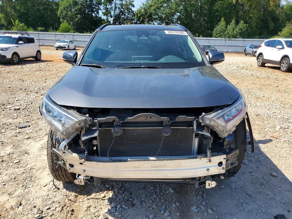 2021 Toyota Rav4 მანქანა იყიდება აუქციონზე, vin: 2T3W1RFV0MC155102, აუქციონის ნომერი: 68376596