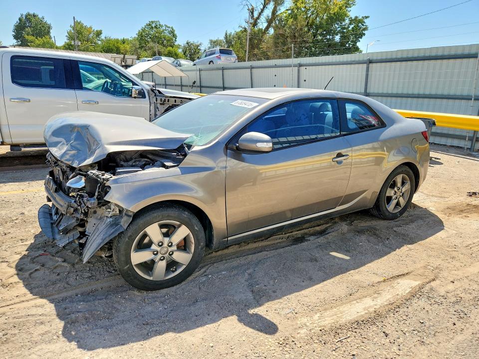 67809416 :رقم المزاد ، KNAFU6A22A5257860 vin ، 2010 Kia Forte Koup مزاد بيع