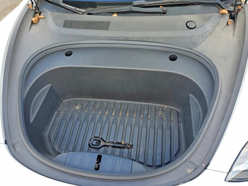 69967276 :رقم المزاد ، 5YJ3E1EA9NF372211 vin ، 2022 Tesla Model 3 مزاد بيع