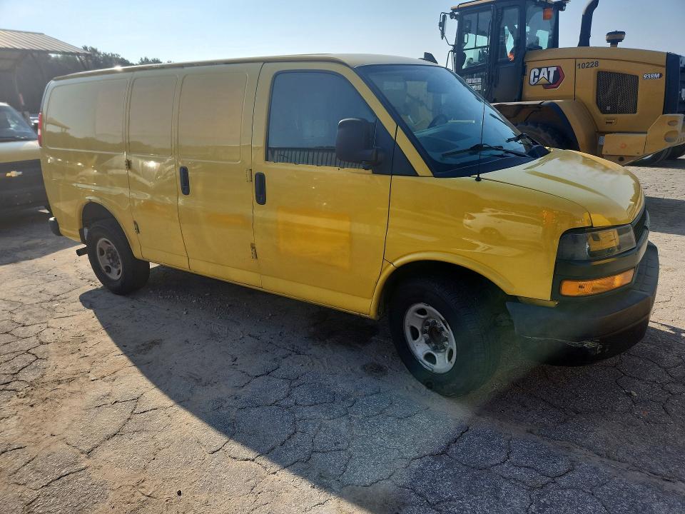 66096556 :رقم المزاد ، 1GCWGAFPXL1226884 vin ، 2020 Chevrolet Express G2500 مزاد بيع