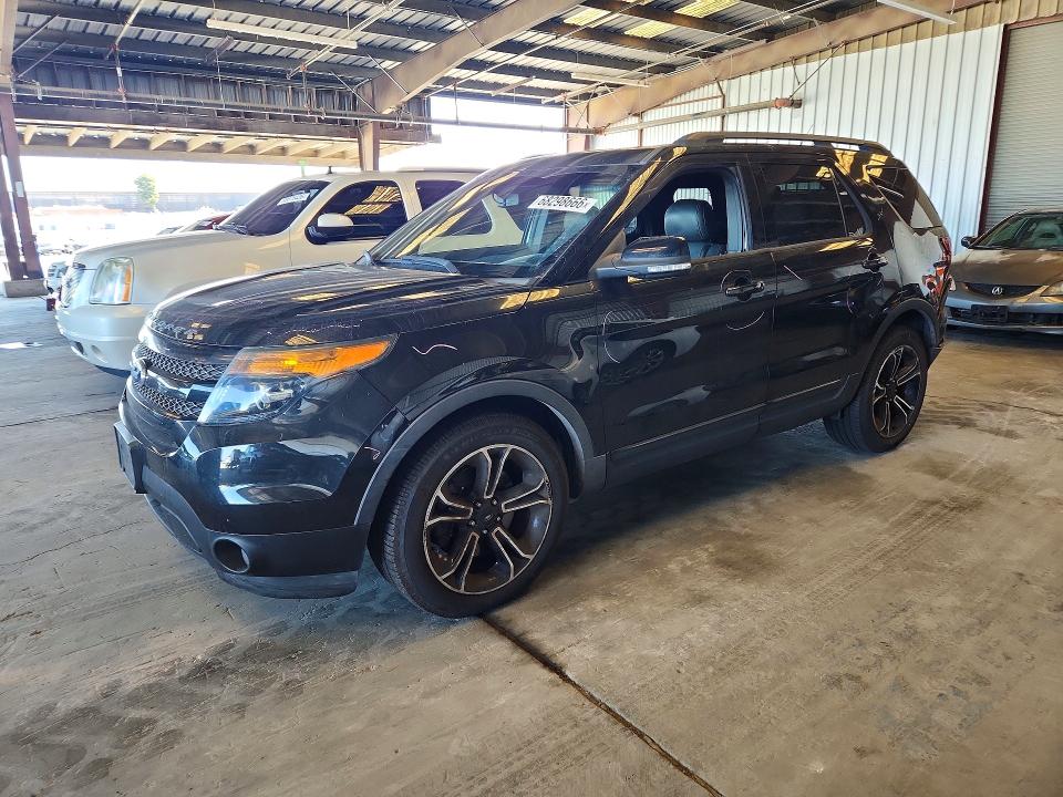 68298666 :رقم المزاد ، 1FM5K8GT5FGB67562 vin ، 2015 Ford Explorer مزاد بيع