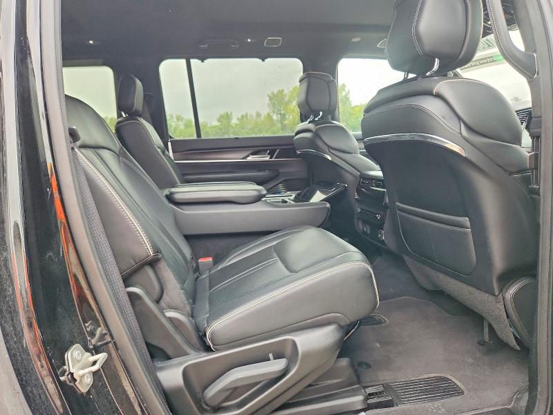 Продажа на аукционе авто 2024 Jeep Grand Wagoneer, vin: 1C4SJSFP8RS130986, номер лота: 70834546