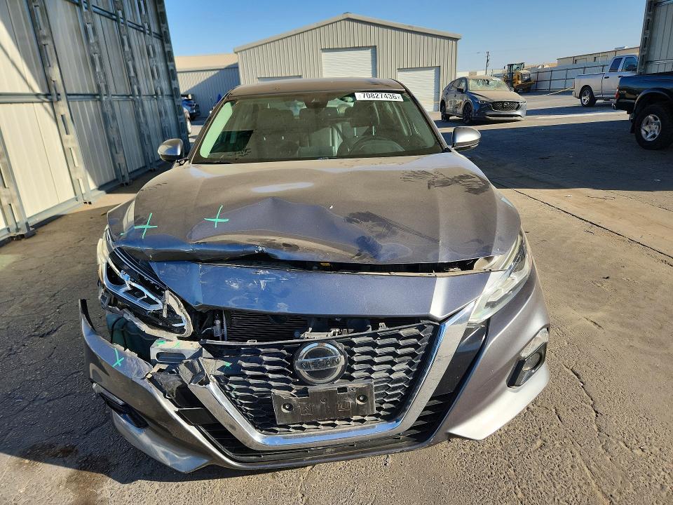 Продажа на аукционе авто 2019 Nissan Altima, vin: 1N4BL4EV8KC220215, номер лота: 70827436