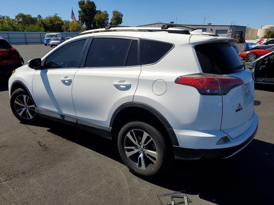 2018 Toyota Rav4 მანქანა იყიდება აუქციონზე, vin: 2T3RFREV2JW726809, აუქციონის ნომერი: 68211356