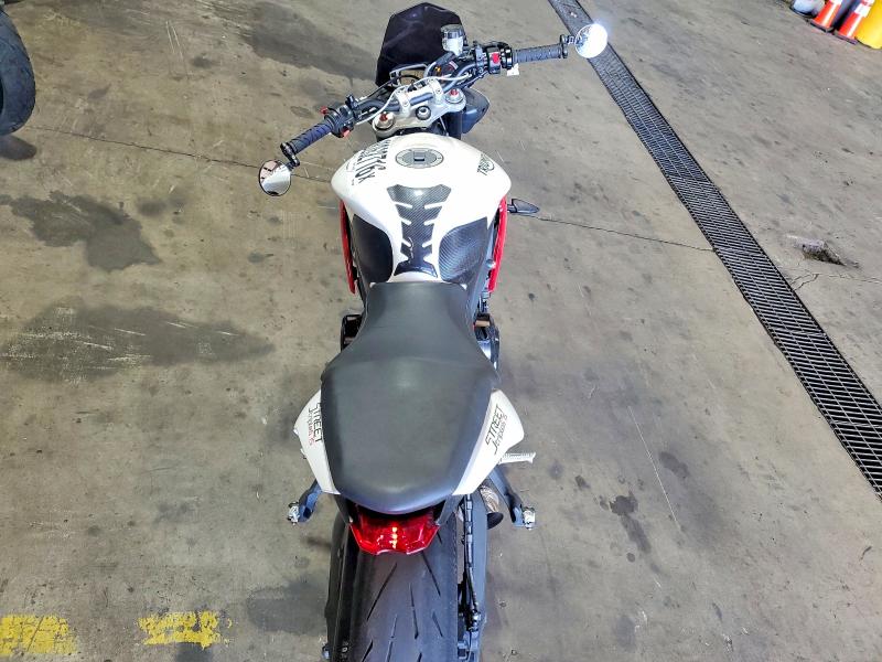 68262716 :رقم المزاد ، SMTL03NE7HT771621 vin ، 2017 Triumph Motorcycle Street Triple مزاد بيع