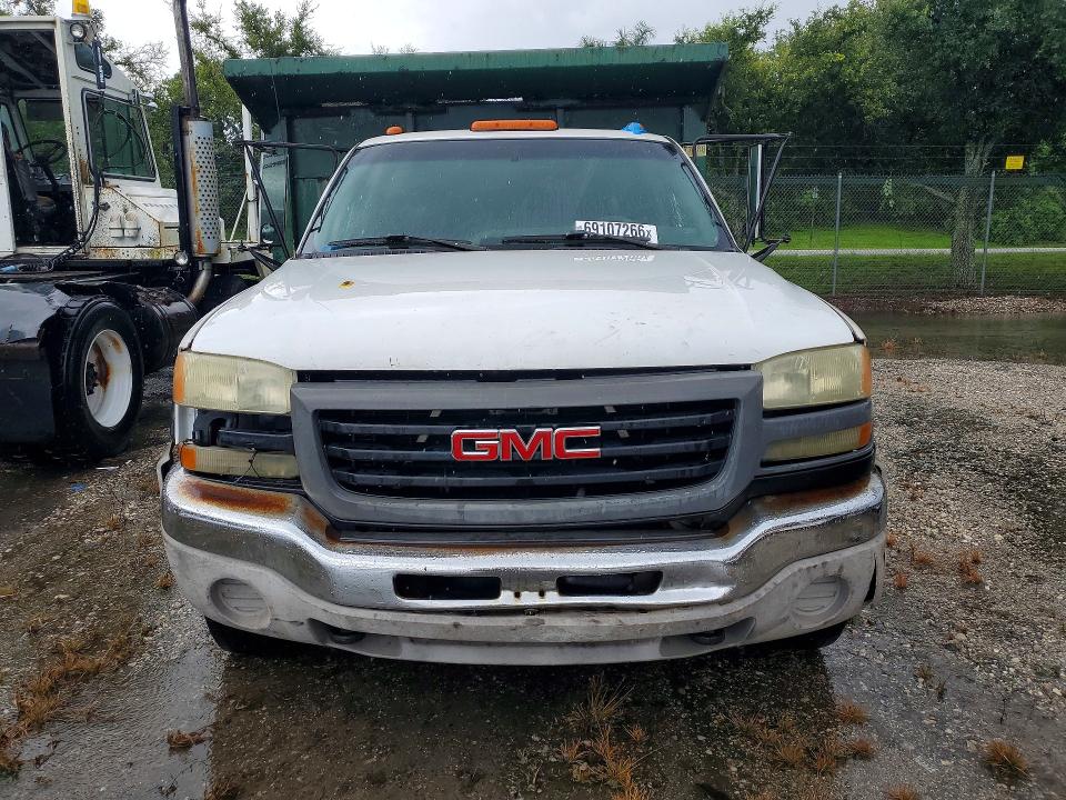 2003 Gmc New Sierra მანქანა იყიდება აუქციონზე, vin: 1GDJC34U33E202568, აუქციონის ნომერი: 69107266