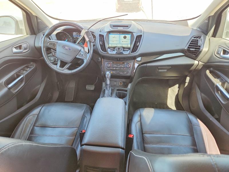 2017 Ford Escape მანქანა იყიდება აუქციონზე, vin: 1FMCU9J95HUB03983        , აუქციონის ნომერი: 69093256