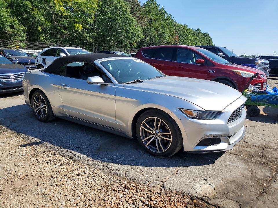 69212326 :رقم المزاد ، 1FATP8UH3F5382999 vin ، 2015 Ford Mustang مزاد بيع