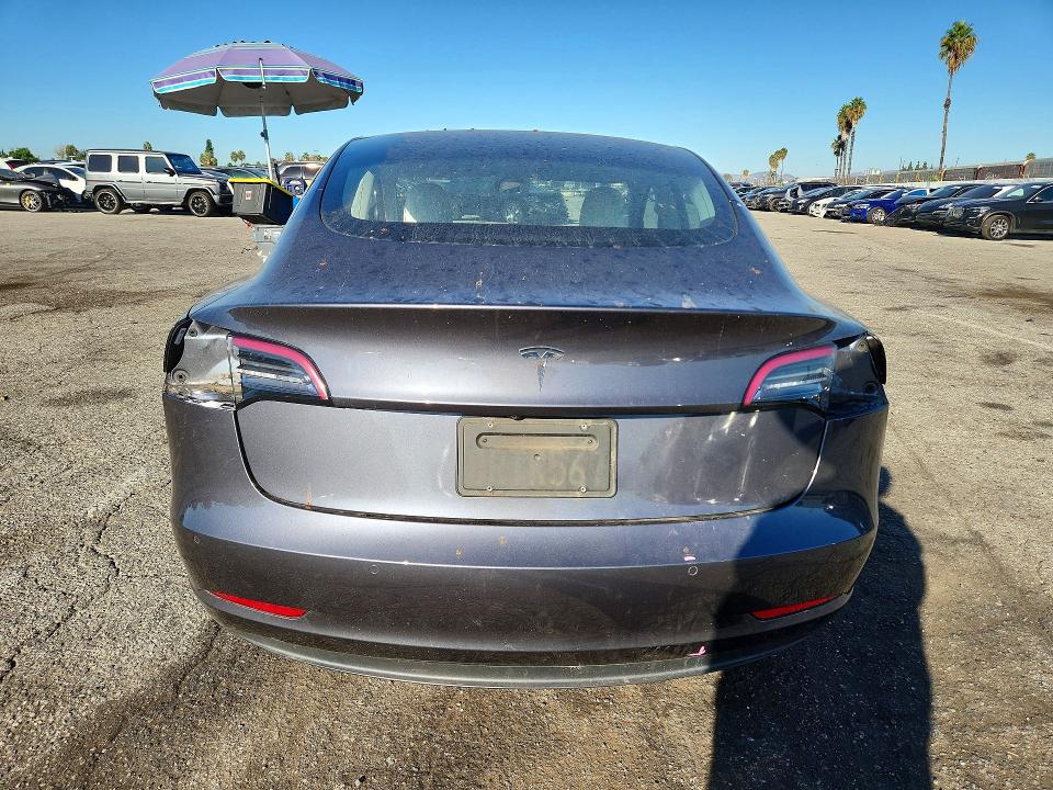 2020 Tesla Model 3 მანქანა იყიდება აუქციონზე, vin: 5YJ3E1EA2LF738118, აუქციონის ნომერი: 70240486