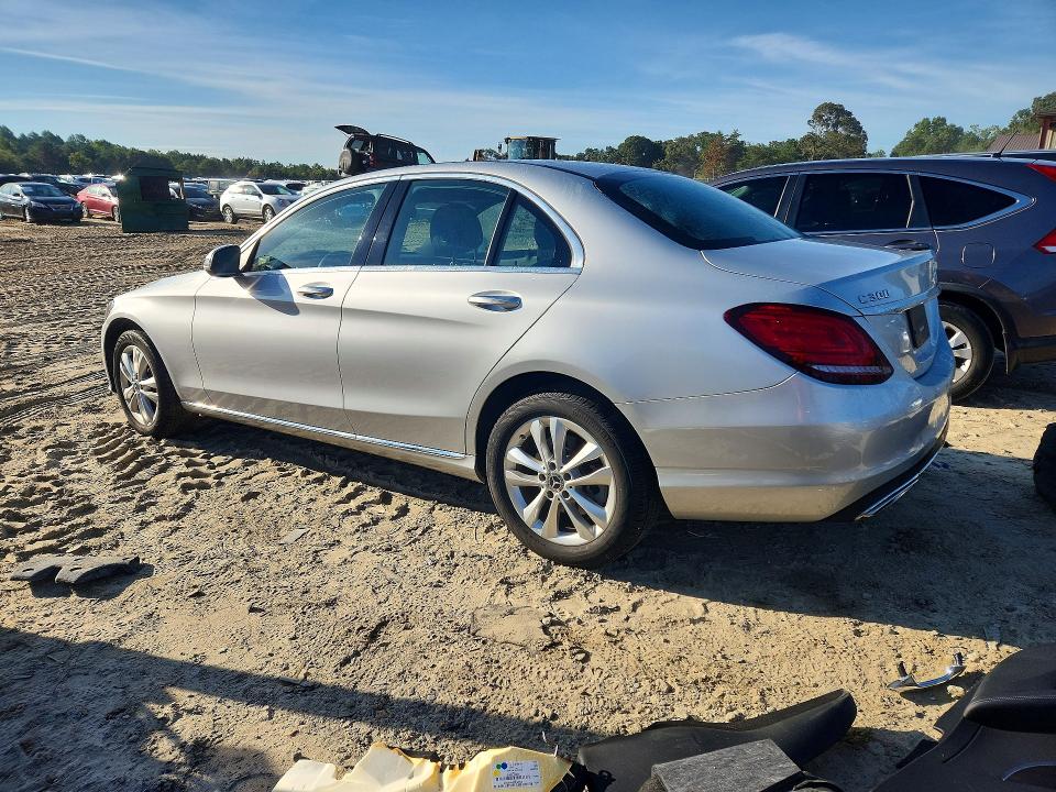 67301656 :رقم المزاد ، W1KWF8EB8LR596837 vin ، 2020 Mercedes-benz C مزاد بيع