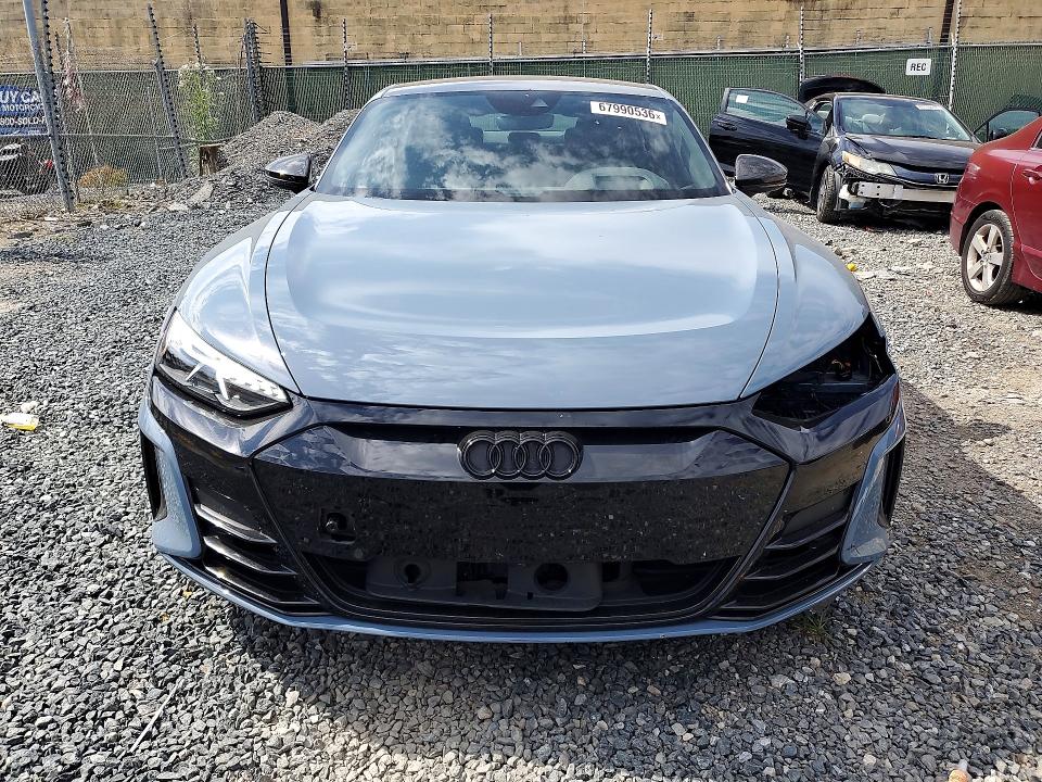 Продаж на аукціоні авто 2022 Audi Rs E-tron Gt, vin: WAUAHBFW1N7903287, номер лоту: 67990536
