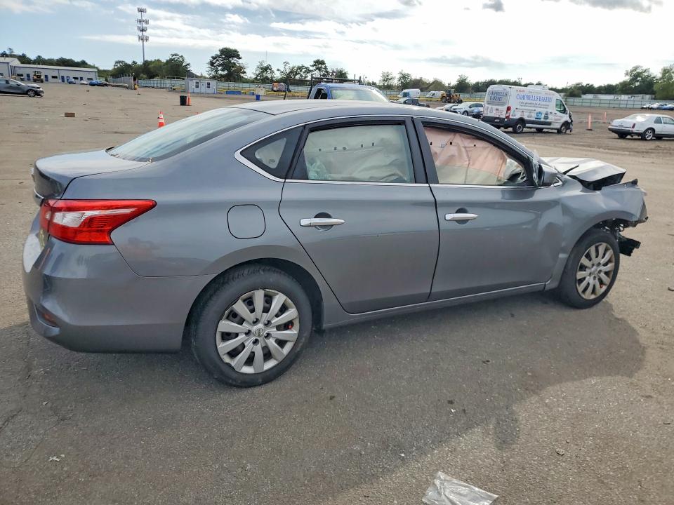 2016 Nissan Sentra მანქანა იყიდება აუქციონზე, vin: 3N1AB7AP7GY215980, აუქციონის ნომერი: 70241506