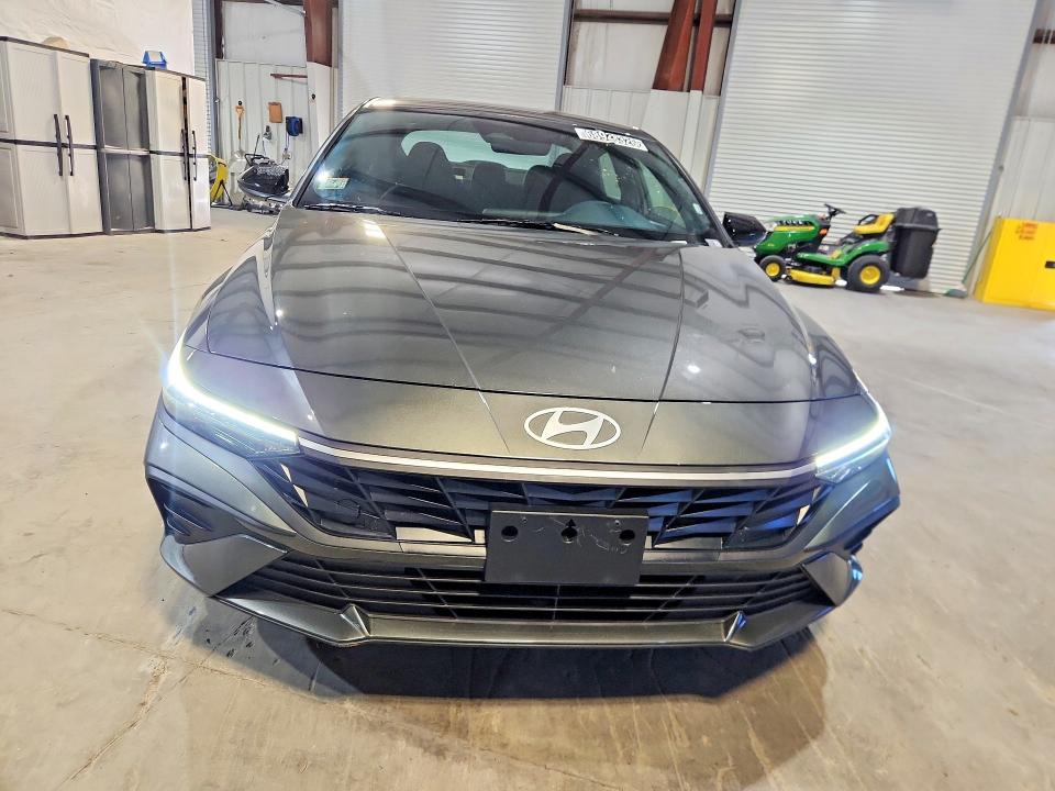 Продаж на аукціоні авто 2026 Hyundai Elantra, vin: KMHLM4DG1TU251571, номер лоту: 68928326