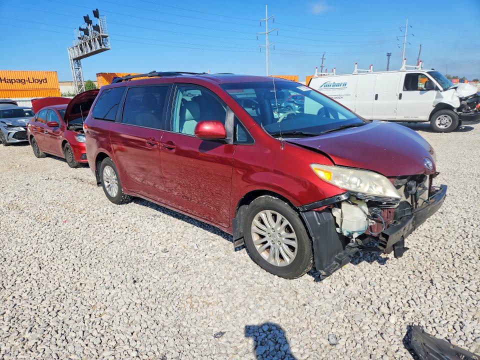 2013 Toyota Sienna მანქანა იყიდება აუქციონზე, vin: 5TDYK3DC4DS380448, აუქციონის ნომერი: 70771846