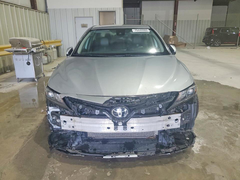 Продаж на аукціоні авто 2022 Toyota Camry, vin: 4T1G11AK1NU707296, номер лоту: 70440966