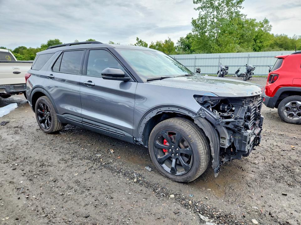 67183686 :رقم المزاد ، 1FM5K8GC3PGC08210 vin ، 2023 Ford Explorer مزاد بيع
