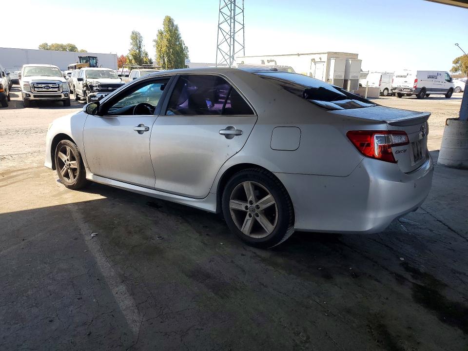 71284706 :رقم المزاد ، 4T1BF1FKXCU038480 vin ، 2012 Toyota Camry مزاد بيع