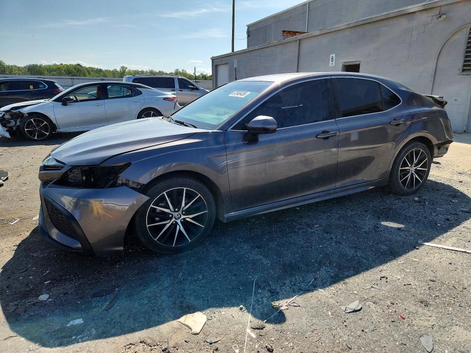 Продажа на аукционе авто 2021 Toyota Camry, vin: 4T1G11AK2MU612020, номер лота: 67849436