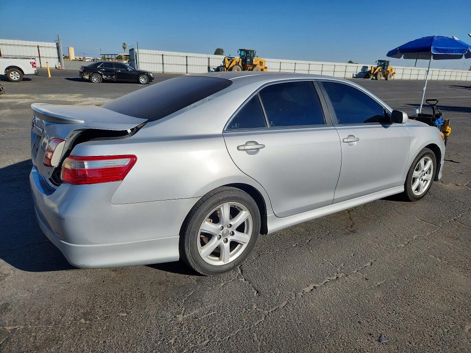 69828766 :رقم المزاد ، 4T1BK46K57U046165 vin ، 2007 Toyota Camry مزاد بيع