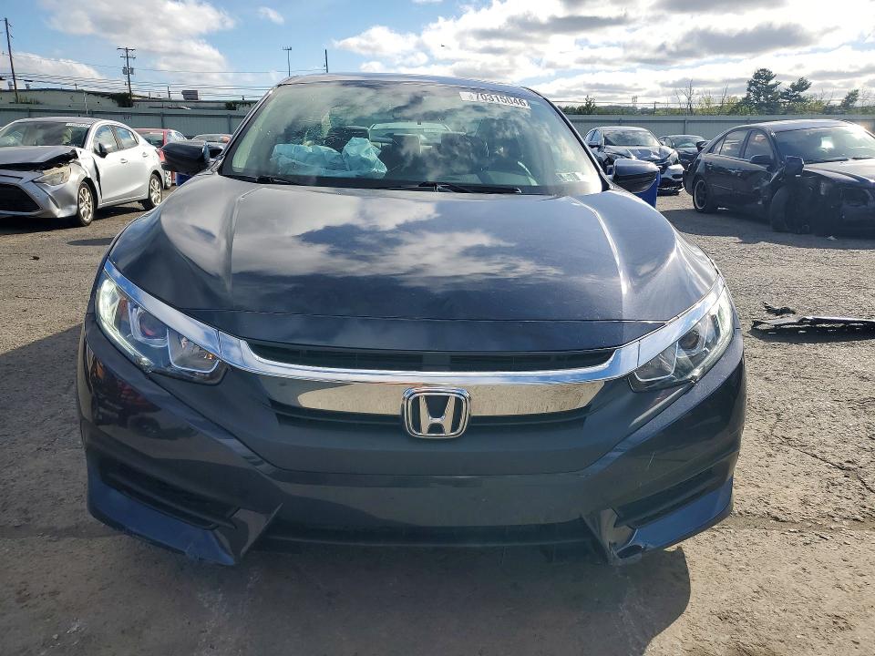 70315046 :رقم المزاد ، 2HGFC2F75JH536961 vin ، 2018 Honda Civic مزاد بيع